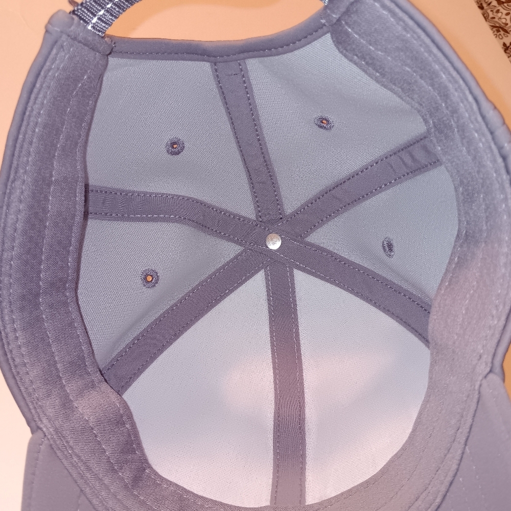 Lululemon Adjustable Hat Gray Color Preowned Exce… - image 7